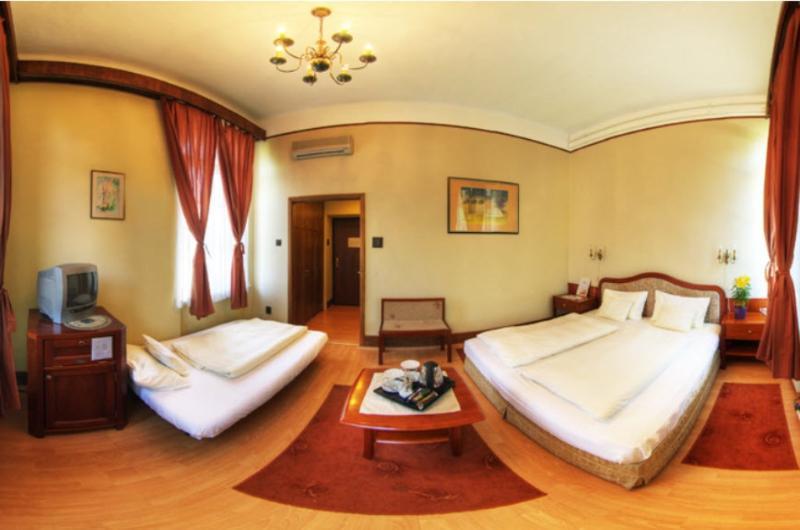 Hotel Omnibusz Budapest Eksteriør bilde